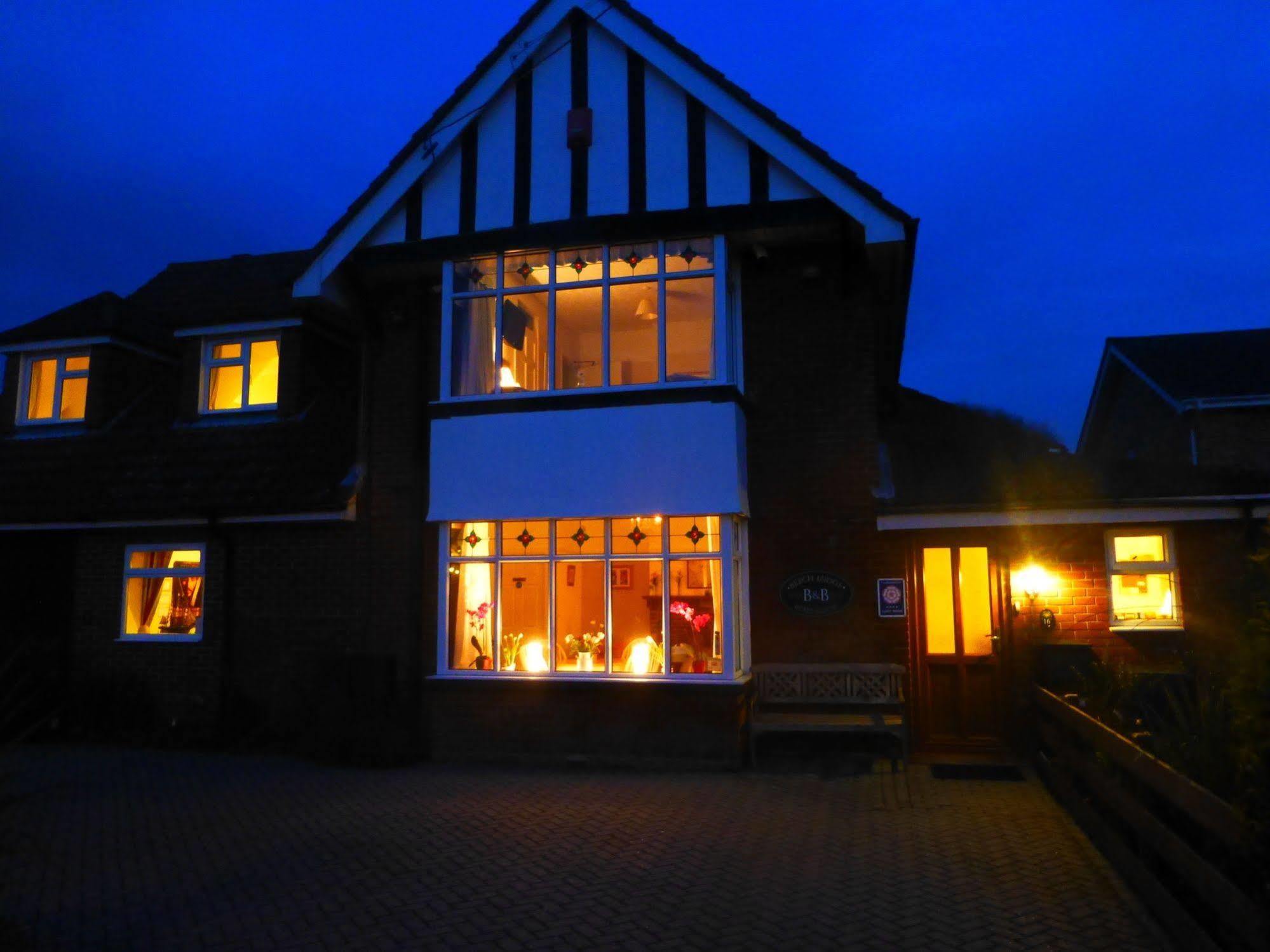 Beech Lodge Guest House New Milton Buitenkant foto