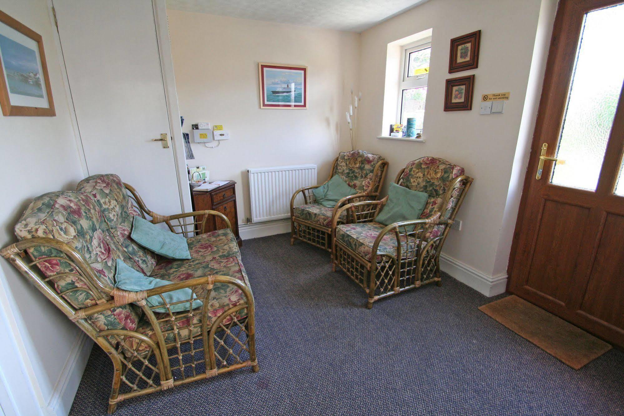 Beech Lodge Guest House New Milton Buitenkant foto