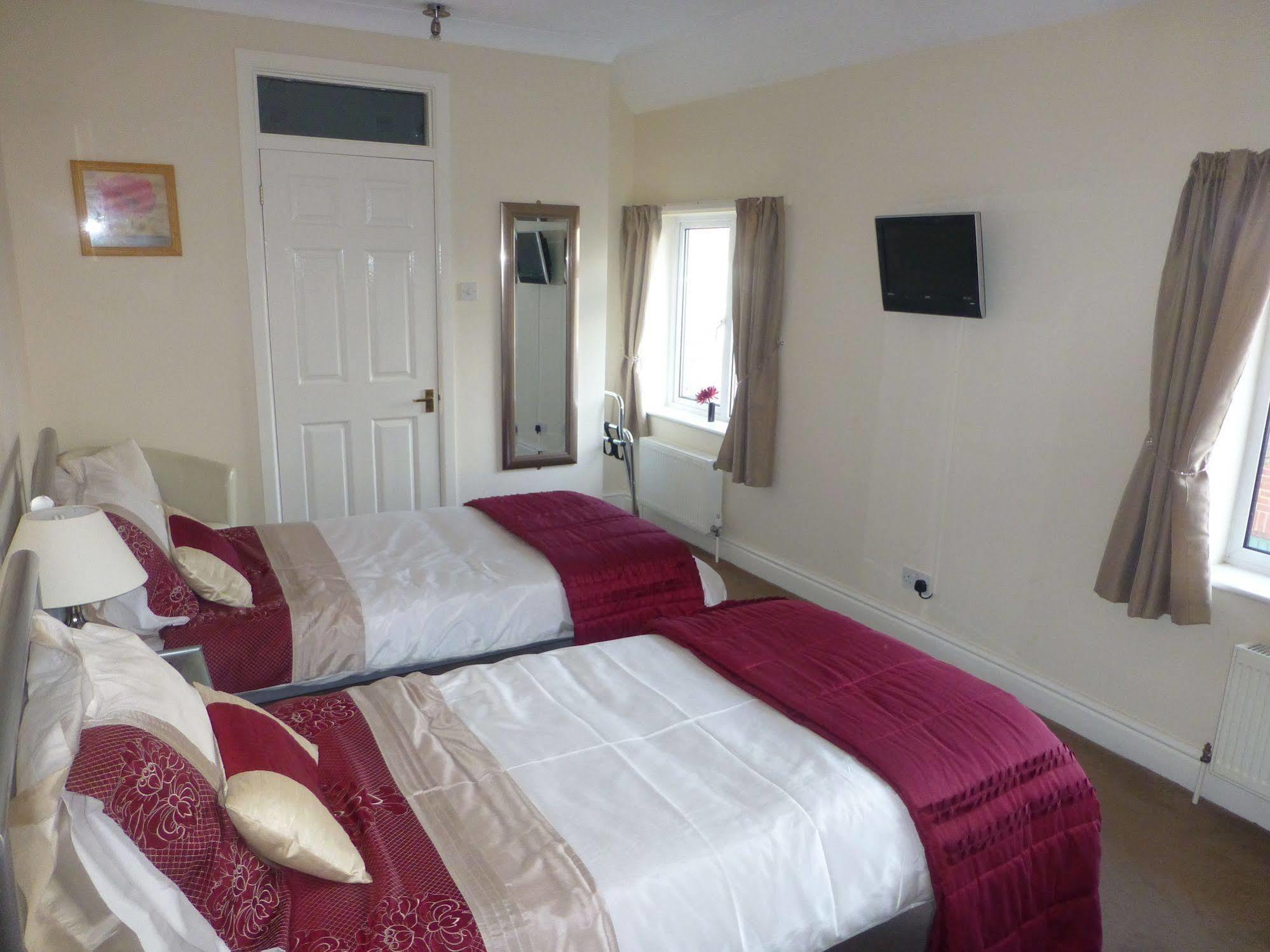Beech Lodge Guest House New Milton Buitenkant foto