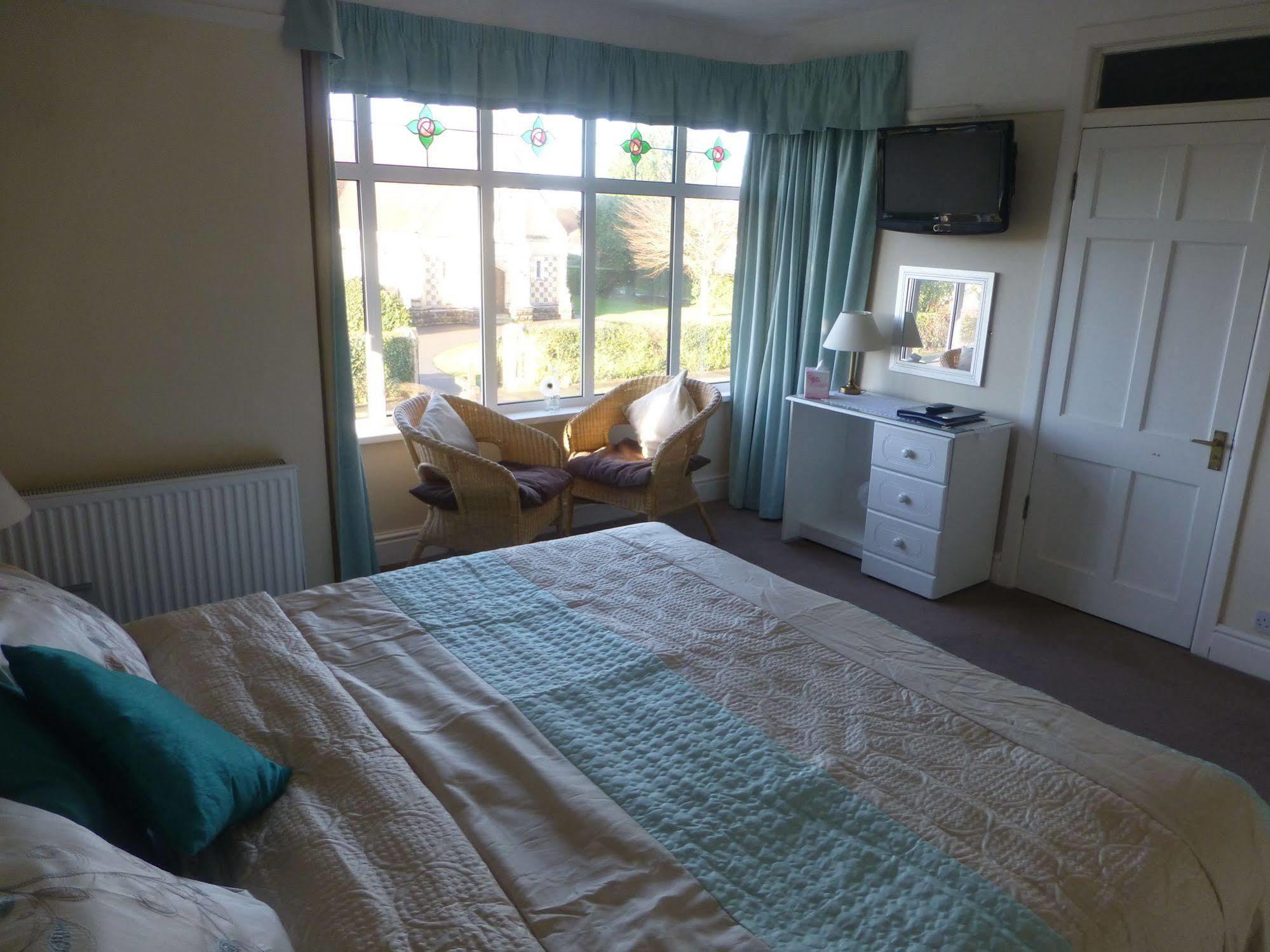 Beech Lodge Guest House New Milton Buitenkant foto