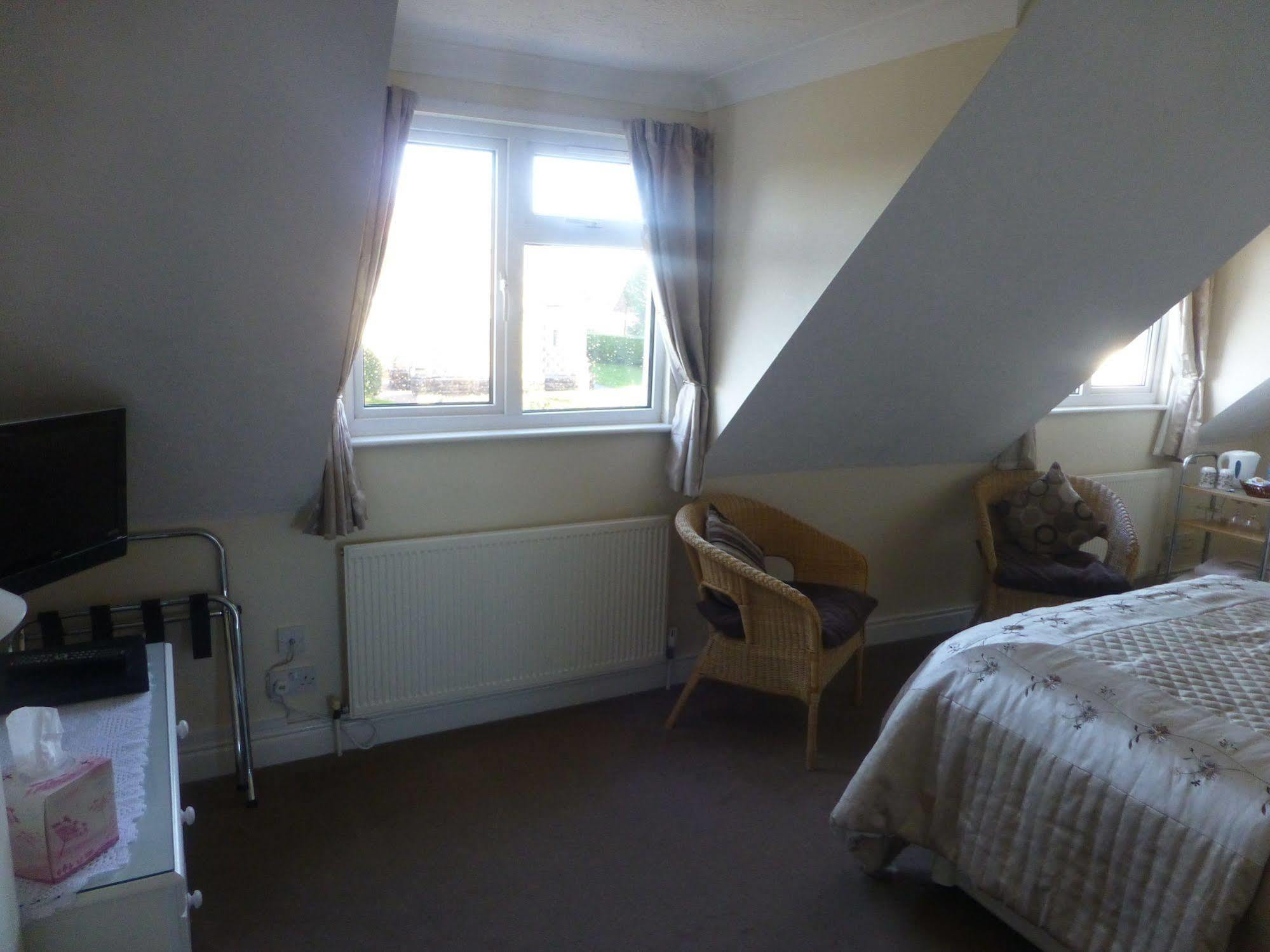 Beech Lodge Guest House New Milton Buitenkant foto